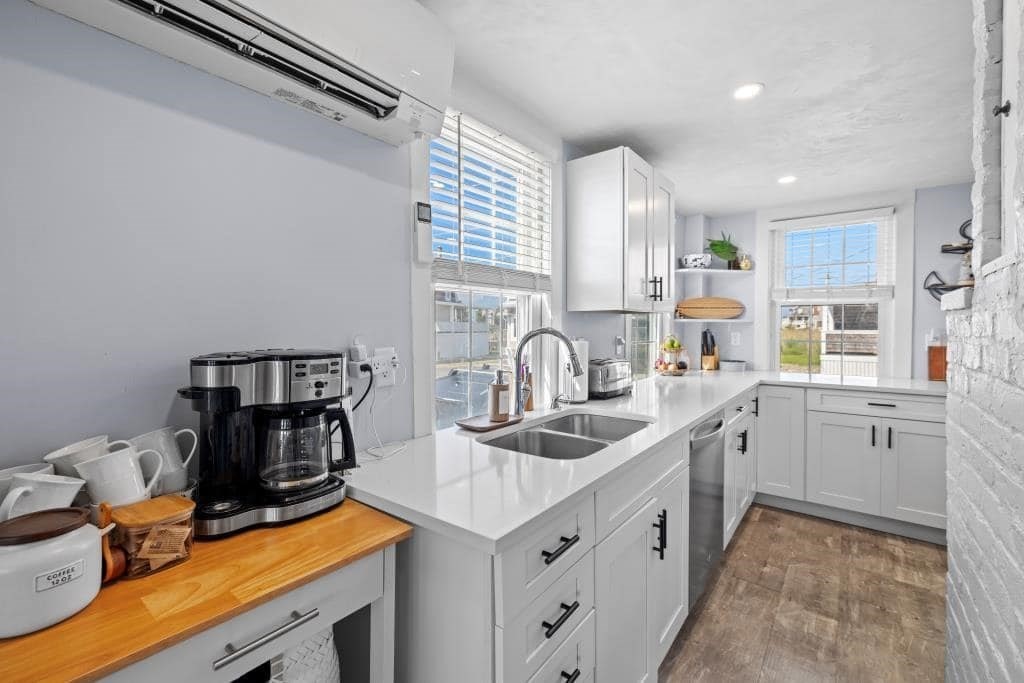 64 Lighthouse Road Scituate, MA 02066 - Photo 2 of 13