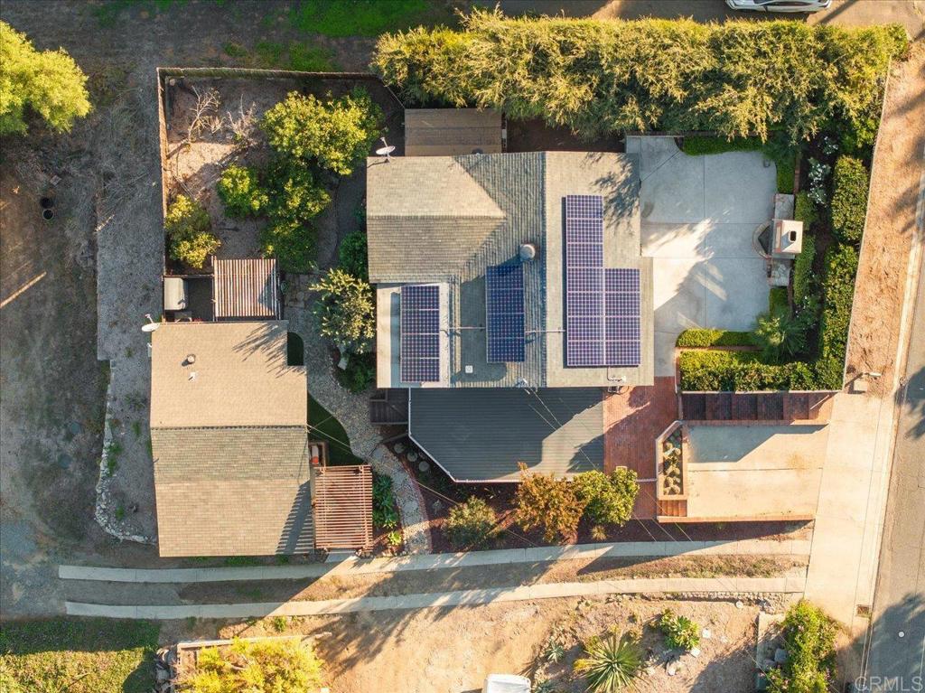 697 Ocean View Avenue Encinitas, CA 92024 - Photo 36 of 43