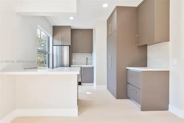 $2,600 | 694 Northeast 76th Street, Unit 6, Miami, FL 33138