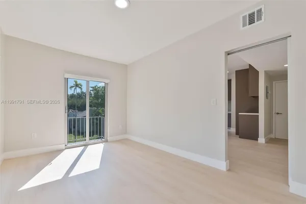 $2,600 | 694 Northeast 76th Street, Unit 6, Miami, FL 33138