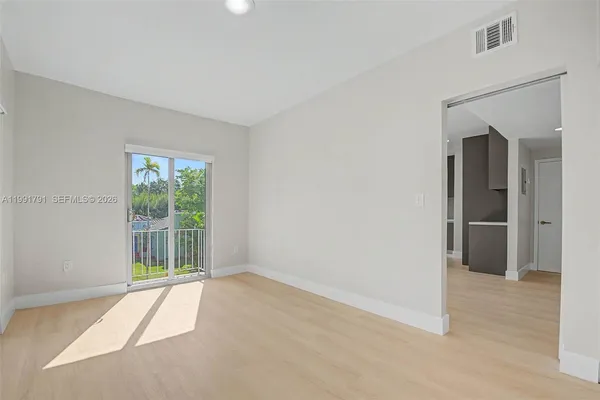 $2,600 | 694 Northeast 76th Street, Unit 6, Miami, FL 33138