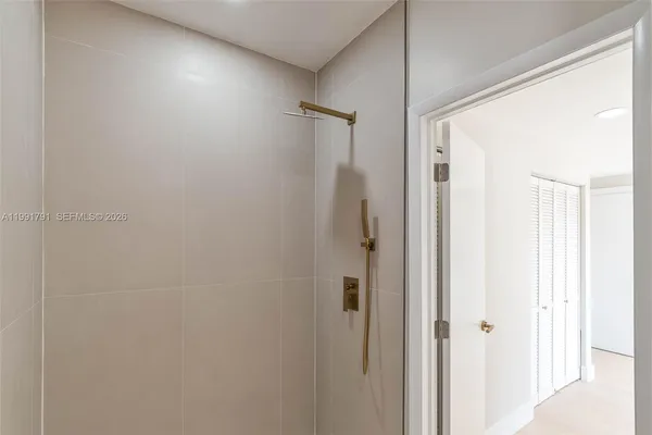 $2,600 | 694 Northeast 76th Street, Unit 6, Miami, FL 33138