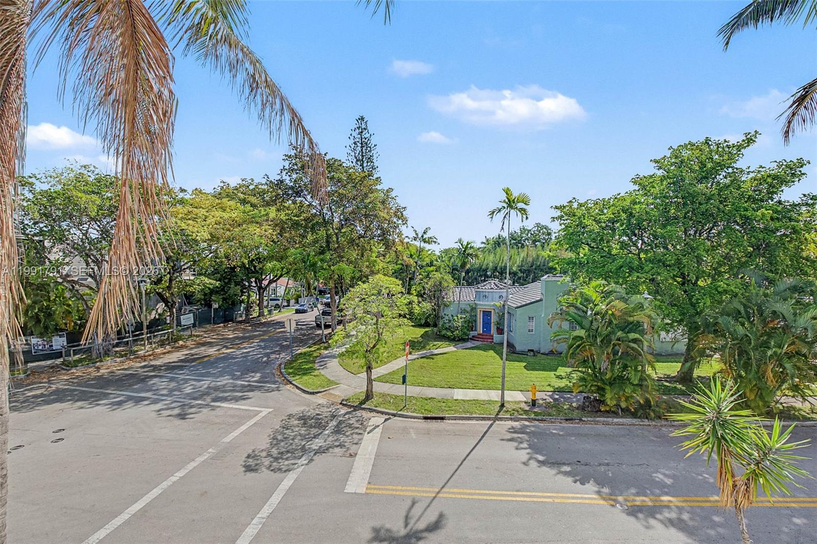 694 Northeast 76th Street, Unit 6 Miami, FL 33138 - Photo 23 of 35 a view of a backyard