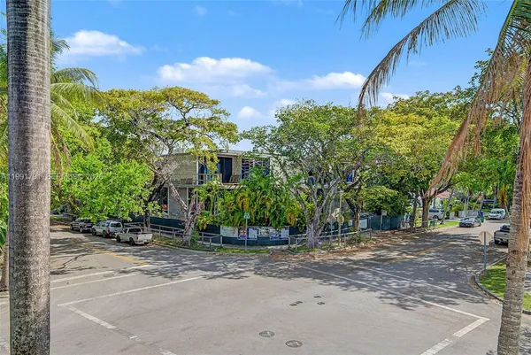 $2,600 | 694 Northeast 76th Street, Unit 6, Miami, FL 33138