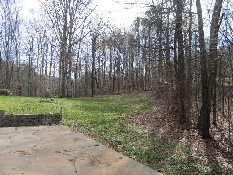 8502 Candies Creek Ridge Road, Unit 13 Charleston, TN 37310 - Photo 9 of 11 38a95582-a41b-4d57-b498-7b1fdcd8b3cc