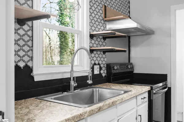 $249,000 | 107 Corkwood Drive, Simpsonville, SC 29680