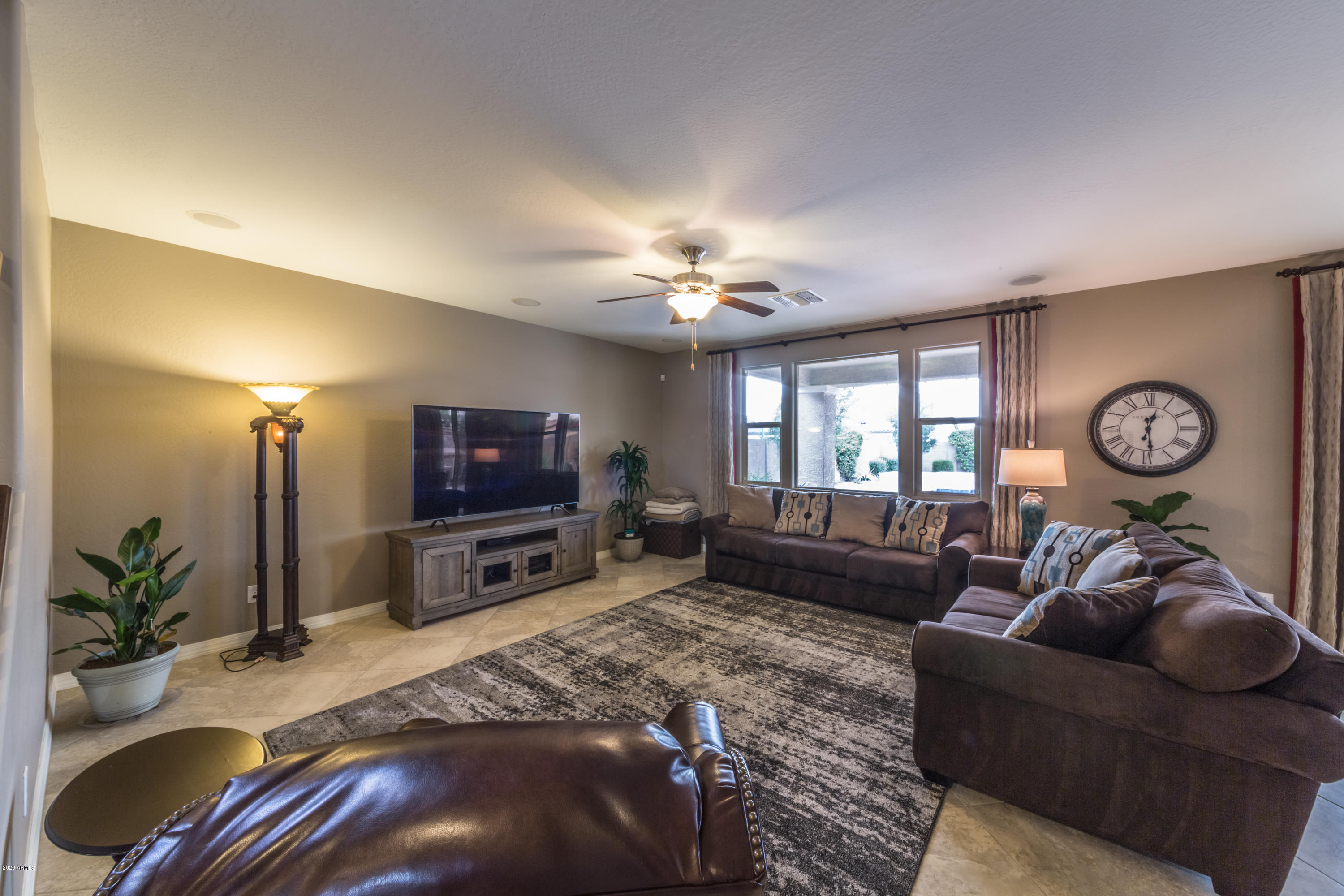 15283 West Charter Oak Road Surprise, AZ 85379 - Photo 12 of 33 LivingRoom