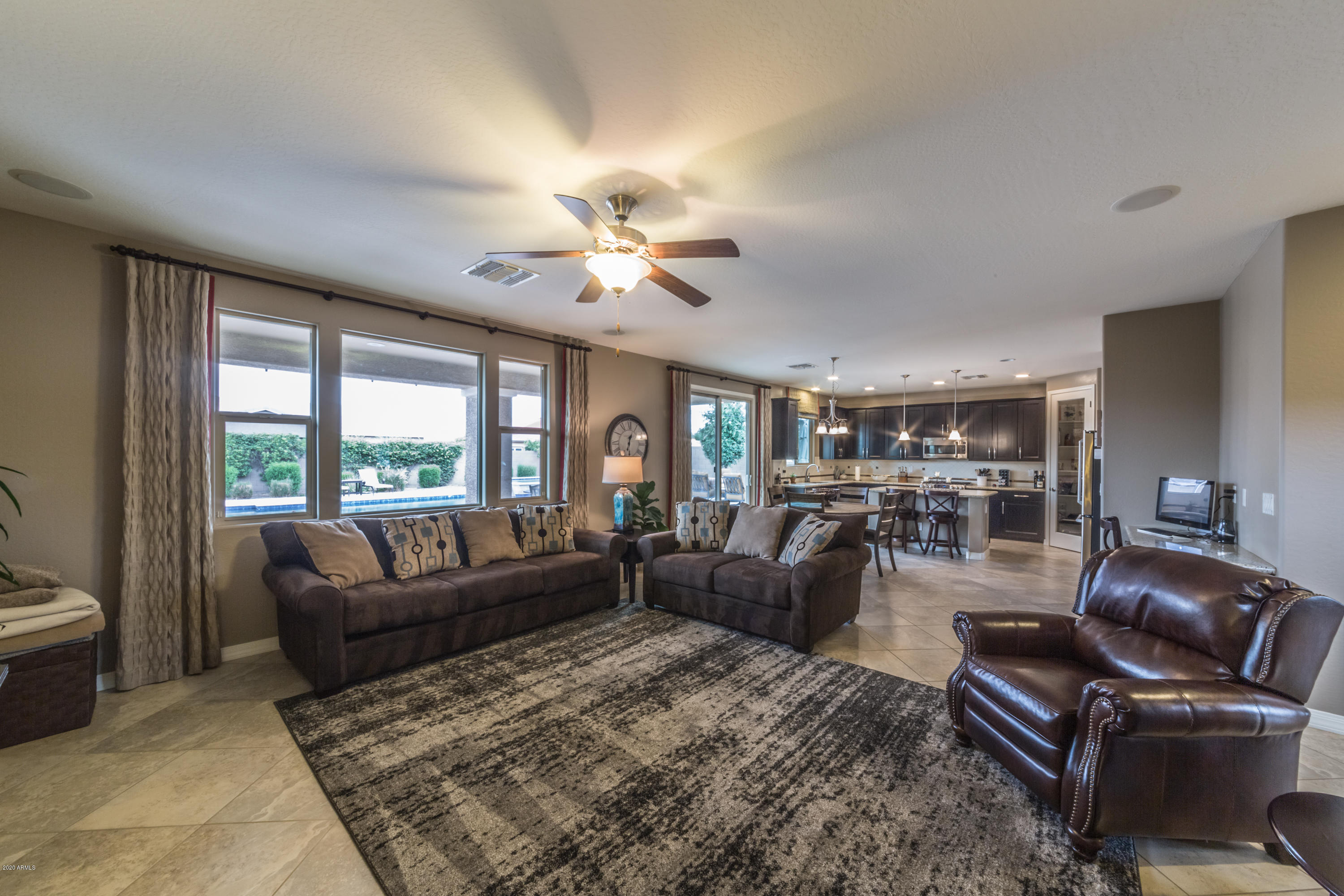 15283 West Charter Oak Road Surprise, AZ 85379 - Photo 13 of 33 LivingRoom2