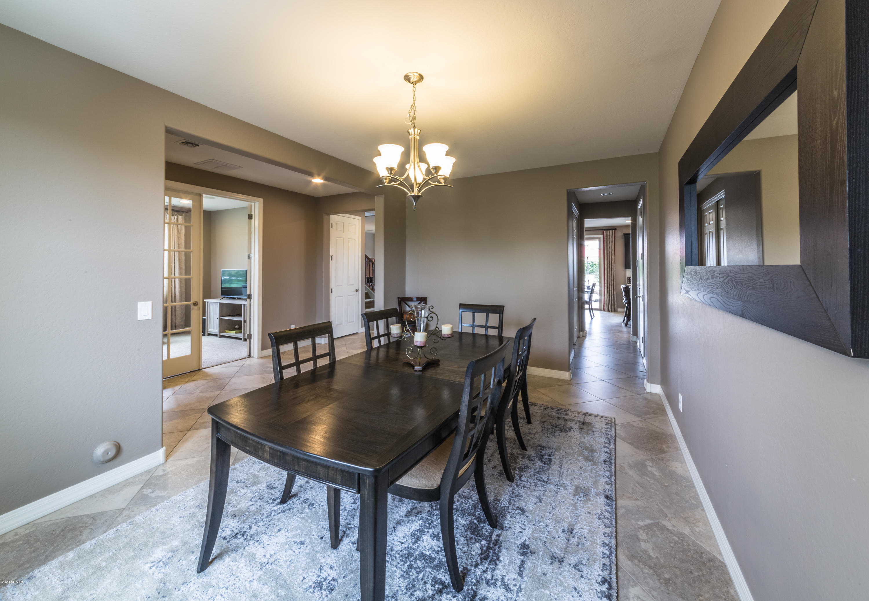 15283 West Charter Oak Road Surprise, AZ 85379 - Photo 6 of 33 DiningRoom2