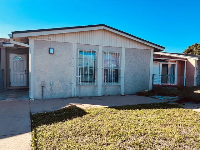 $2,700 | 21440 Northwest 40th Cir Court, Miami Gardens, FL 33055