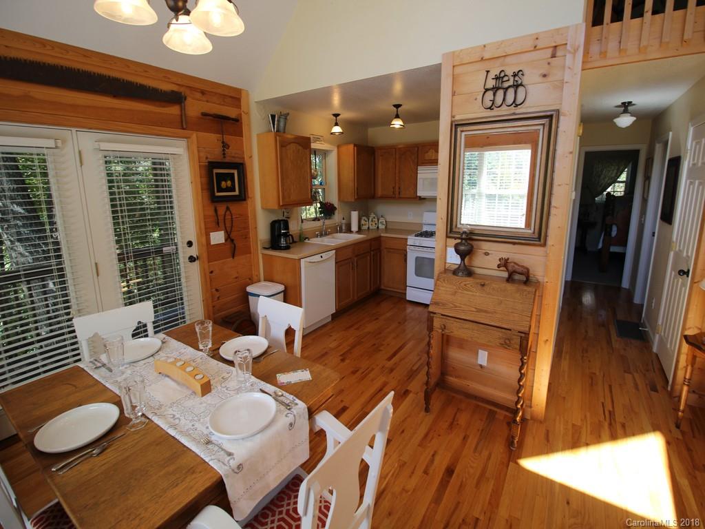 57 Pinnacle Road Burnsville, NC 28714 - Photo 12 of 36 Gallery Image 12