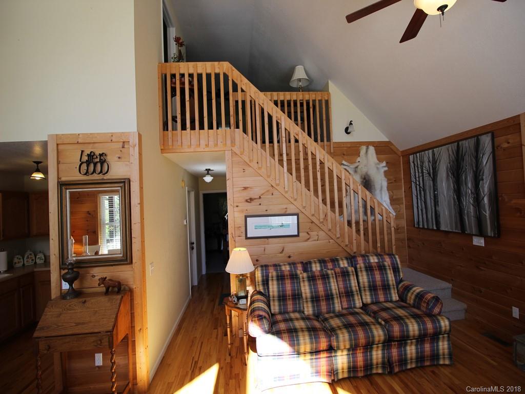 57 Pinnacle Road Burnsville, NC 28714 - Photo 16 of 36 Gallery Image 16