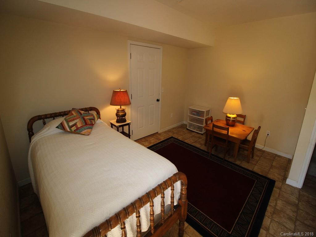 57 Pinnacle Road Burnsville, NC 28714 - Photo 19 of 36 Gallery Image 19