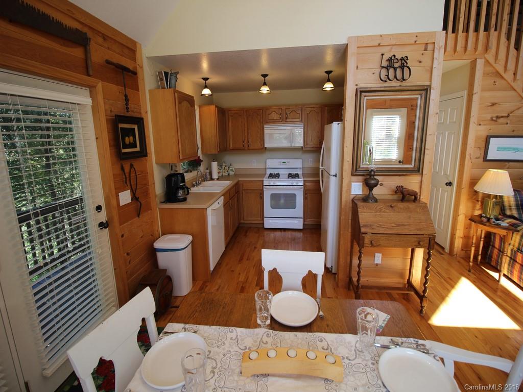 57 Pinnacle Road Burnsville, NC 28714 - Photo 6 of 36 Gallery Image 6