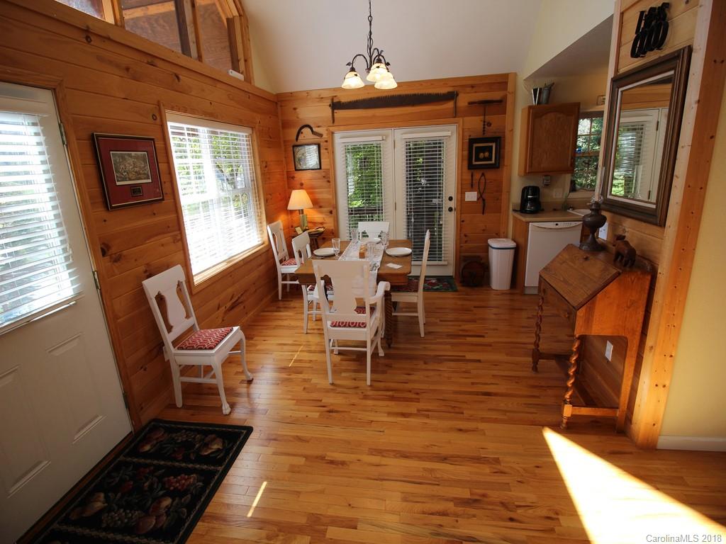 57 Pinnacle Road Burnsville, NC 28714 - Photo 7 of 36 Gallery Image 7
