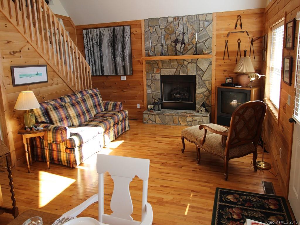 57 Pinnacle Road Burnsville, NC 28714 - Photo 9 of 36 Gallery Image 9