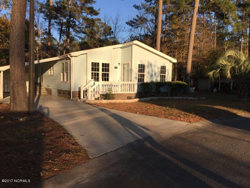 505 Deer Path Calabash, NC 28467 - Photo 18 of 33 Photo 171213 Staging - Deer Path 505 (36