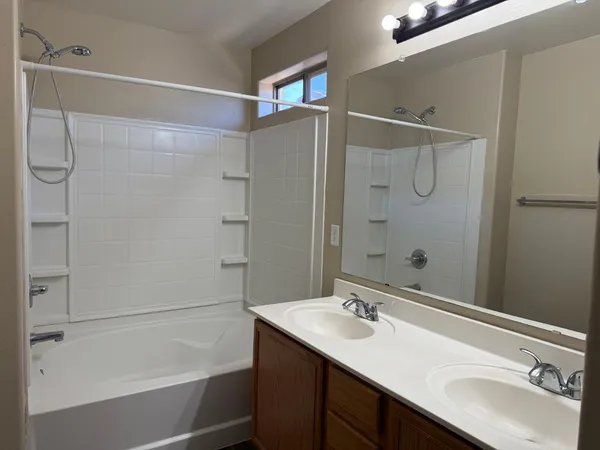 $1,800 | 2206 South 113th Avenue, Avondale, AZ 85323