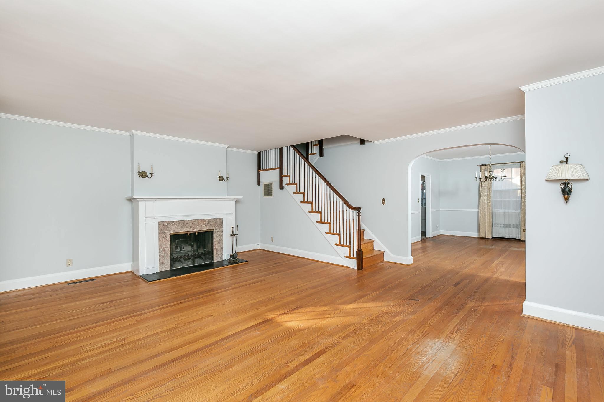 330 Murdock Road Baltimore, MD 21212 - Photo 3 of 35 Living Room with a gorgeous fireplace