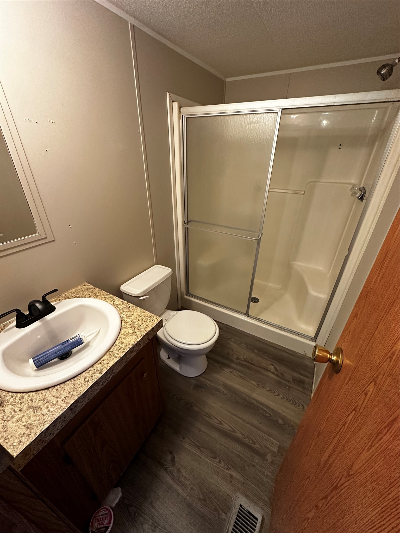 2021 North Battlebell Road, Unit 21 Highlands, TX 77562 - Photo 5 of 6