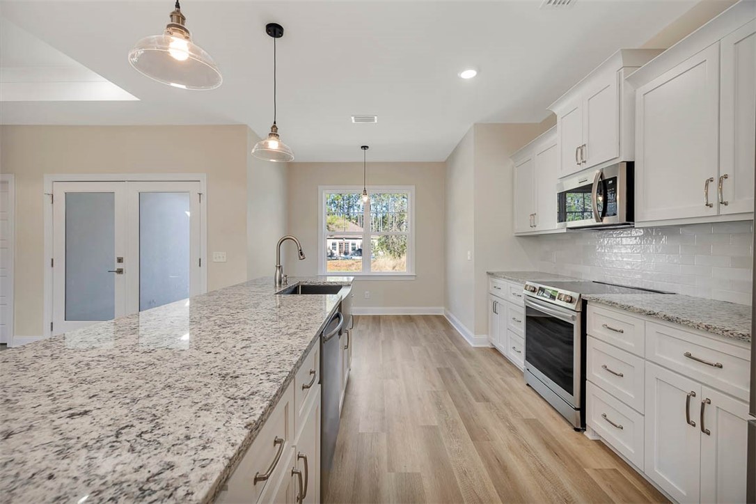 118 Avondale Road Brunswick, GA 31523 - Photo 10 of 23