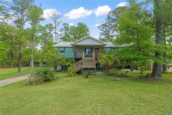 $385,000 | 26539 Mandane Drive, Lacombe, LA 70445