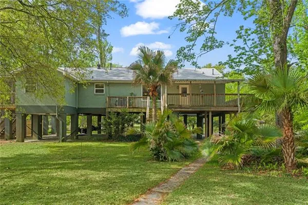 $385,000 | 26539 Mandane Drive, Lacombe, LA 70445
