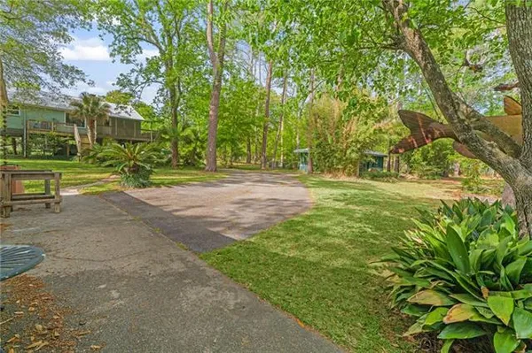 $385,000 | 26539 Mandane Drive, Lacombe, LA 70445