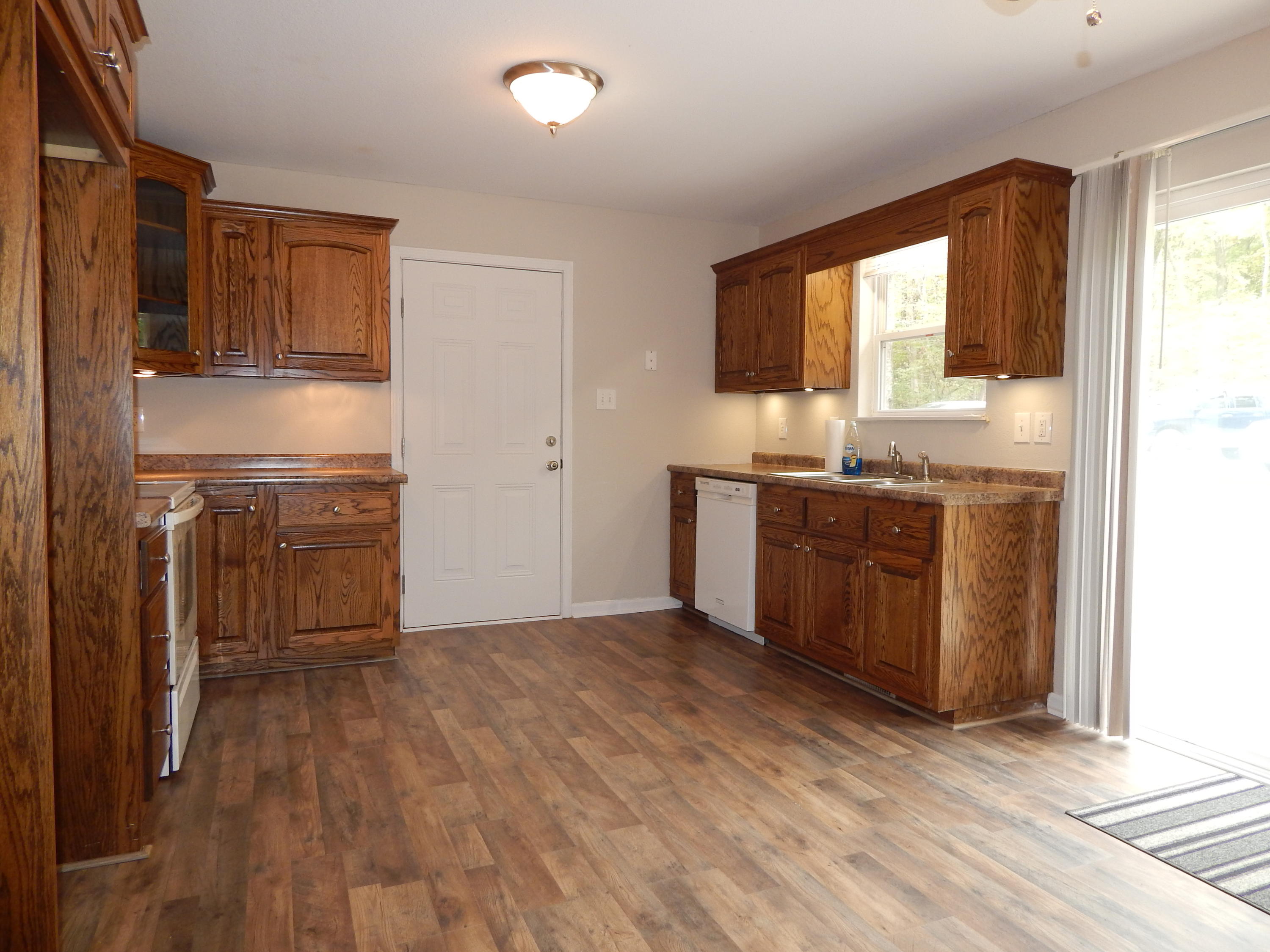1423 Webster Road Harriman, TN 37748 - Photo 8 of 32 DSCN4012