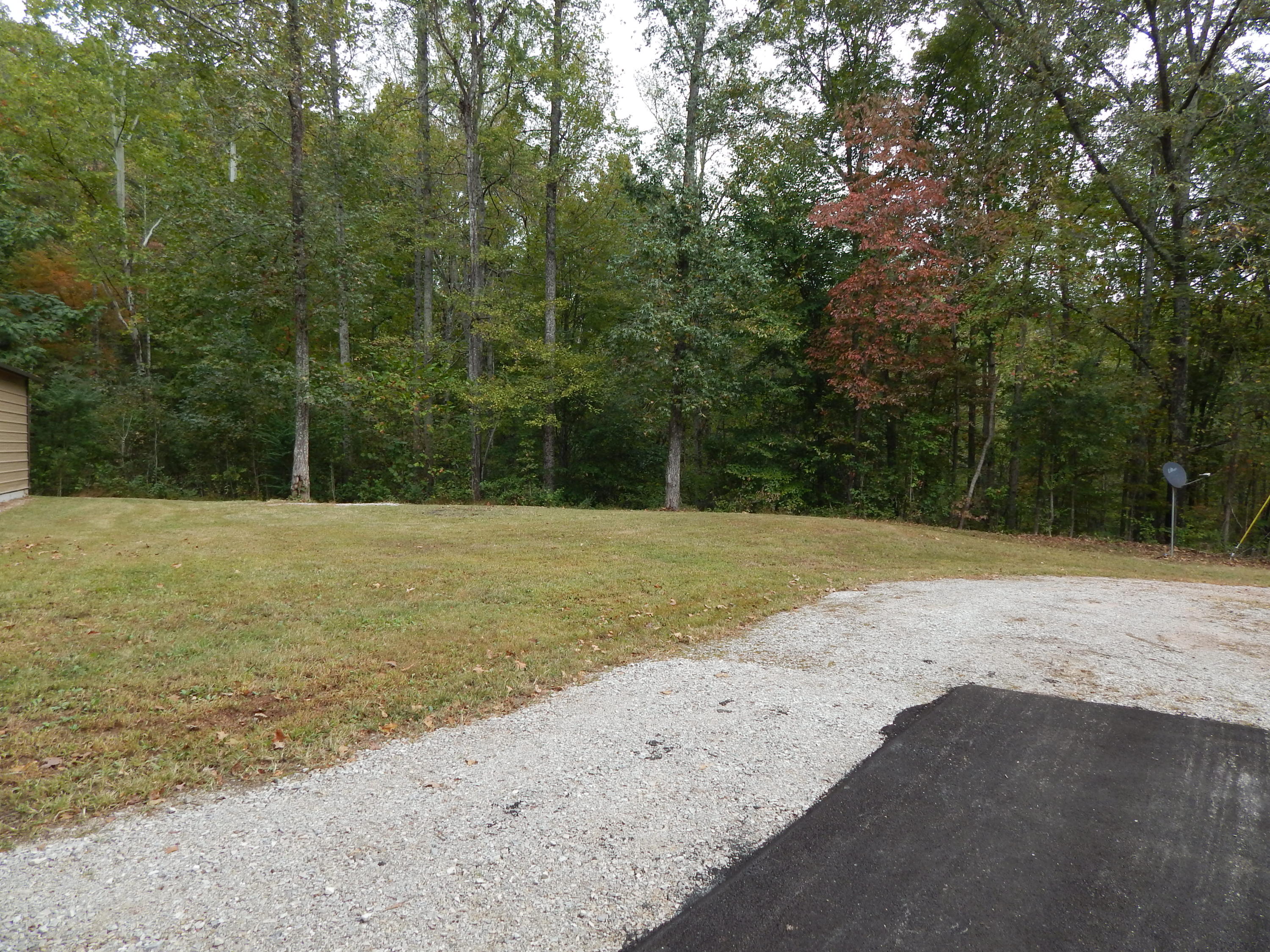 1423 Webster Road Harriman, TN 37748 - Photo 9 of 32 DSCN4007