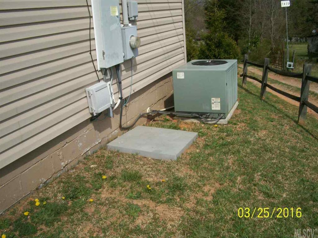 7469 Burke County Line Road Hickory, NC 28602 - Photo 3 of 11 Gallery Image 3