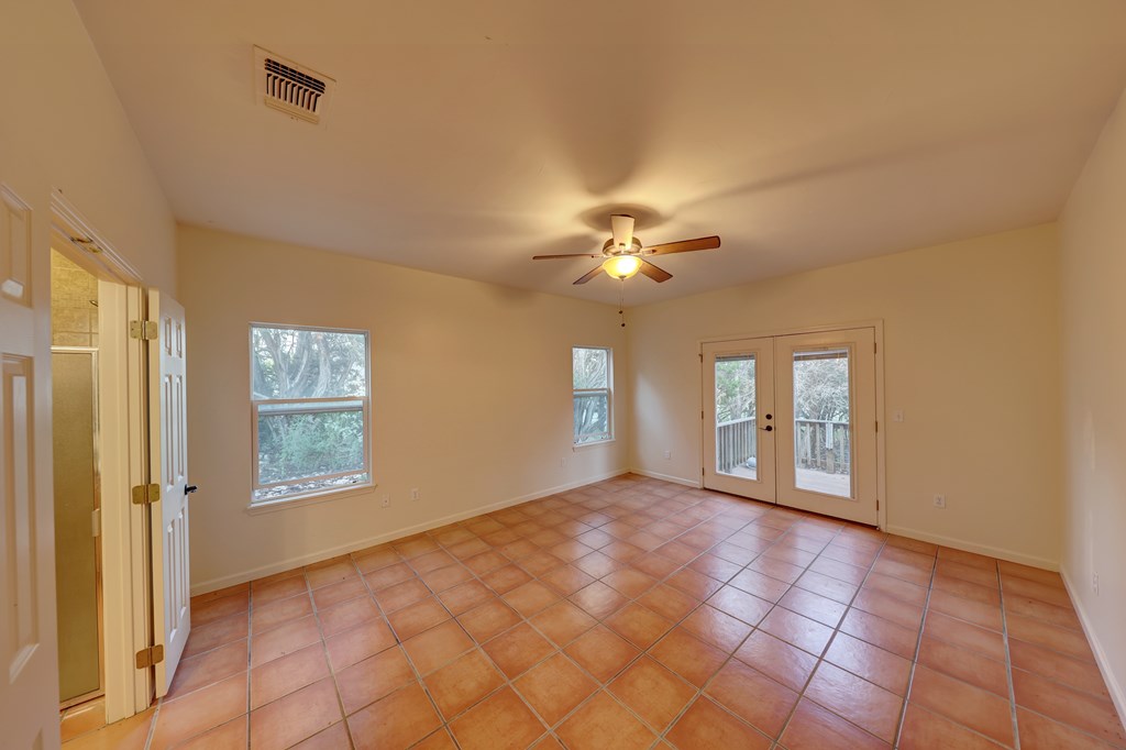 203 Rimrock Circle West Ingram, TX 78025 - Photo 14 of 23