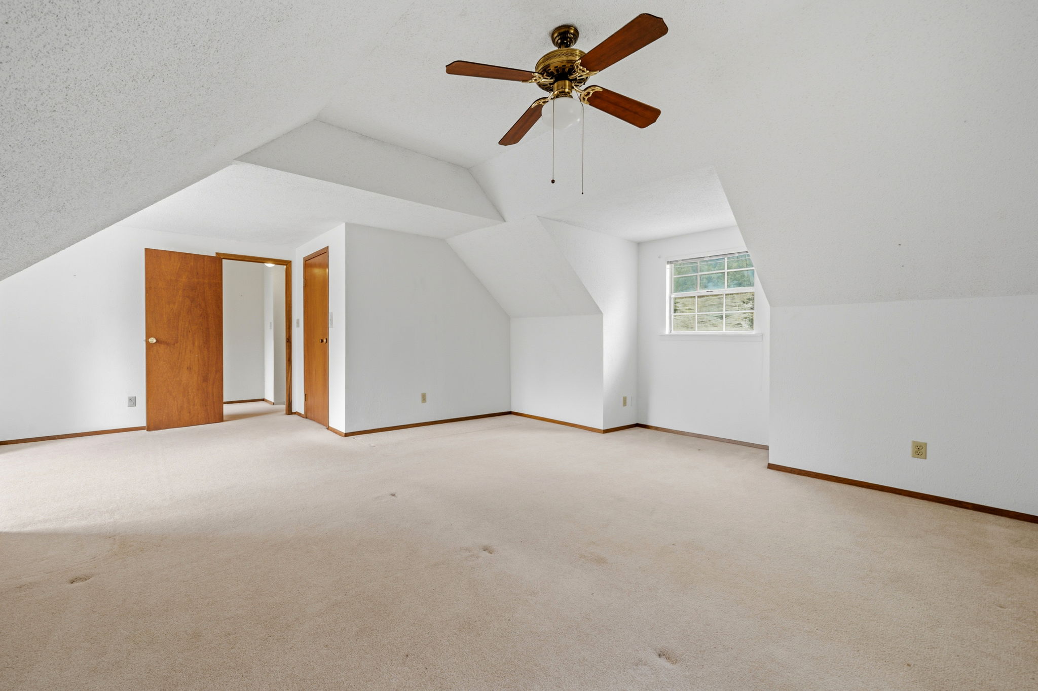 272 Old Coach Lane Elgin, TX 78621 - Photo 29 of 39