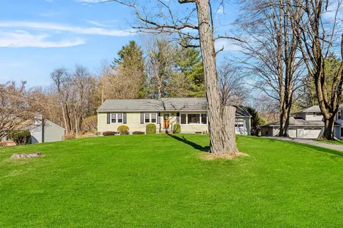 $449,000 | 21 Colburn Drive, Poughkeepsie, NY 12603