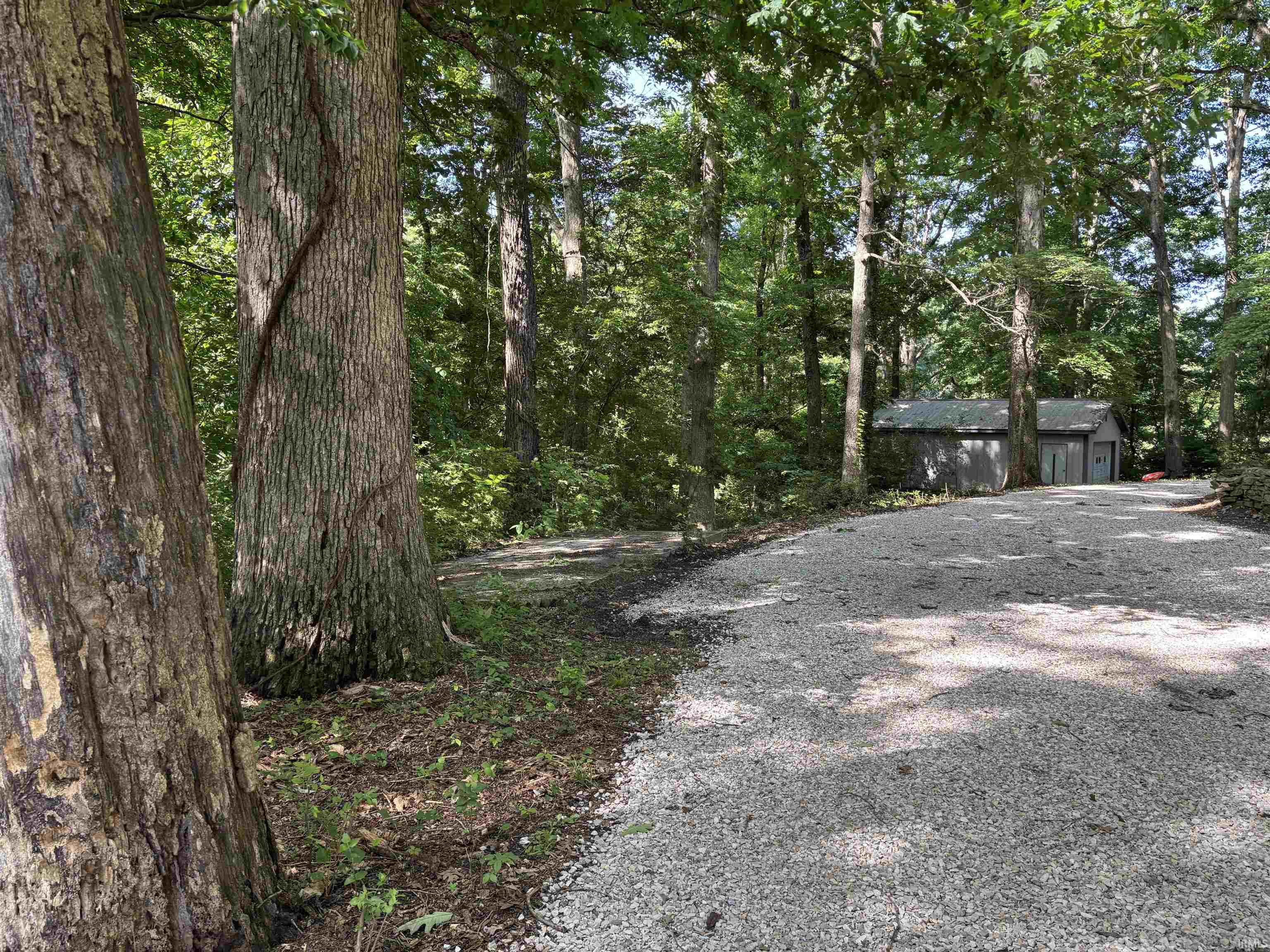 2429 Koring Road Evansville, IN 47720 - Photo 4 of 36