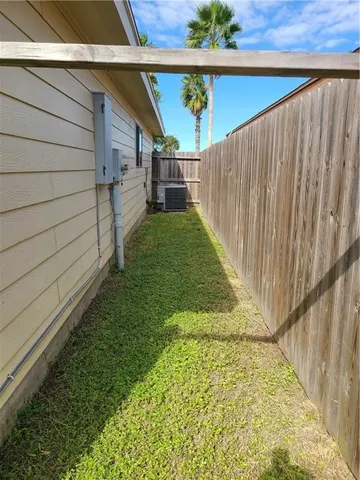 $1,950 | 2637 Date Palm Drive, Corpus Christi, TX 78418