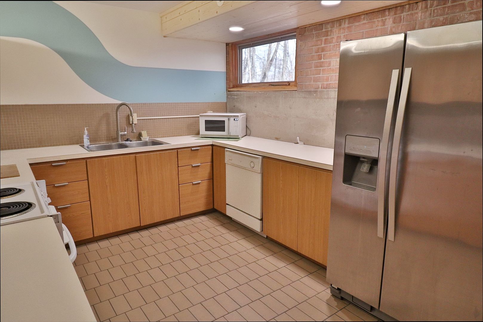 20120 West Brightway Road Mokena, IL 60448 - Photo 14 of 32 a kitchen with stainless steel appliances granite countertop a refrigerator and a sink