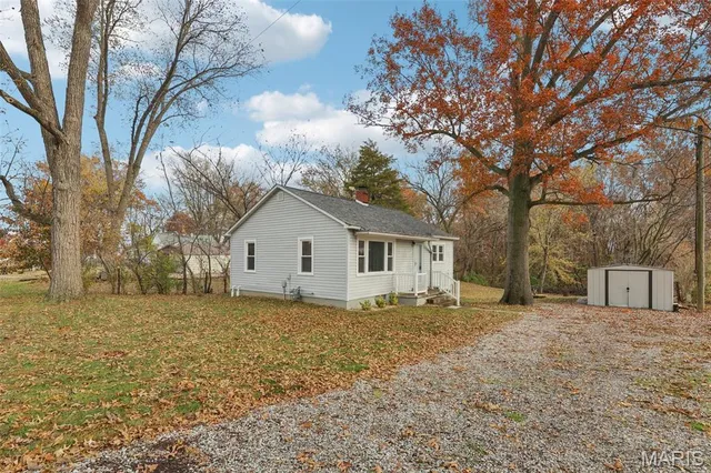 $124,000 | 242 Hickory Road, Pocahontas, IL 62275