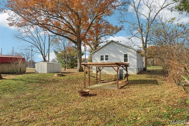 $124,000 | 242 Hickory Road, Pocahontas, IL 62275