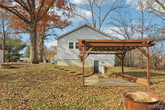 $124,000 | 242 Hickory Road, Pocahontas, IL 62275