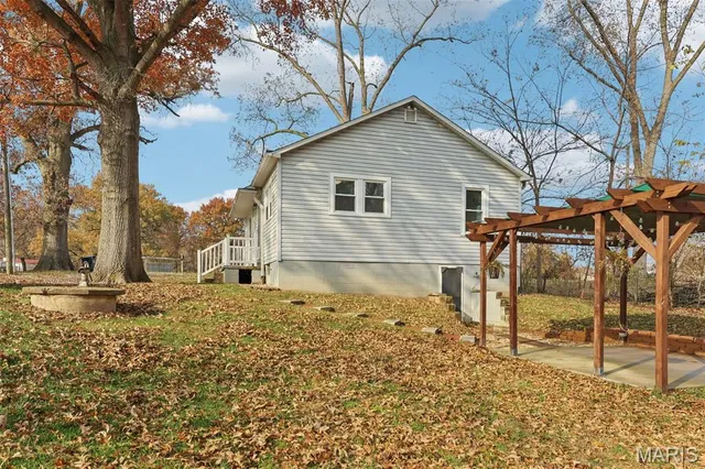 $124,000 | 242 Hickory Road, Pocahontas, IL 62275