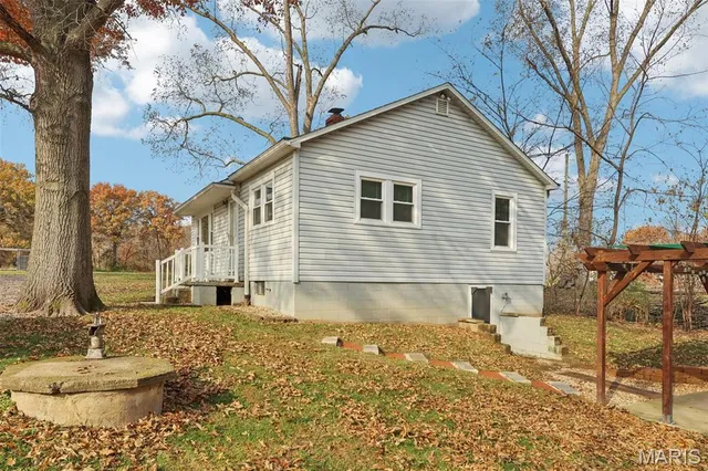 $124,000 | 242 Hickory Road, Pocahontas, IL 62275