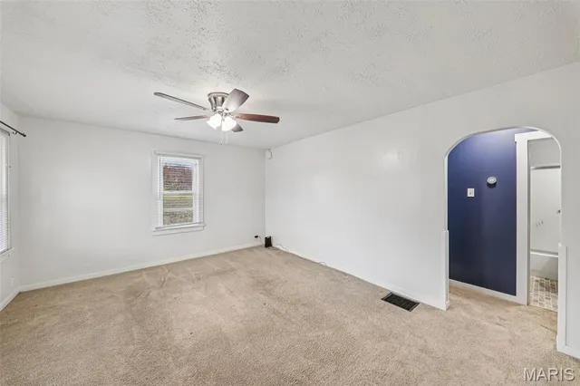 $124,000 | 242 Hickory Road, Pocahontas, IL 62275