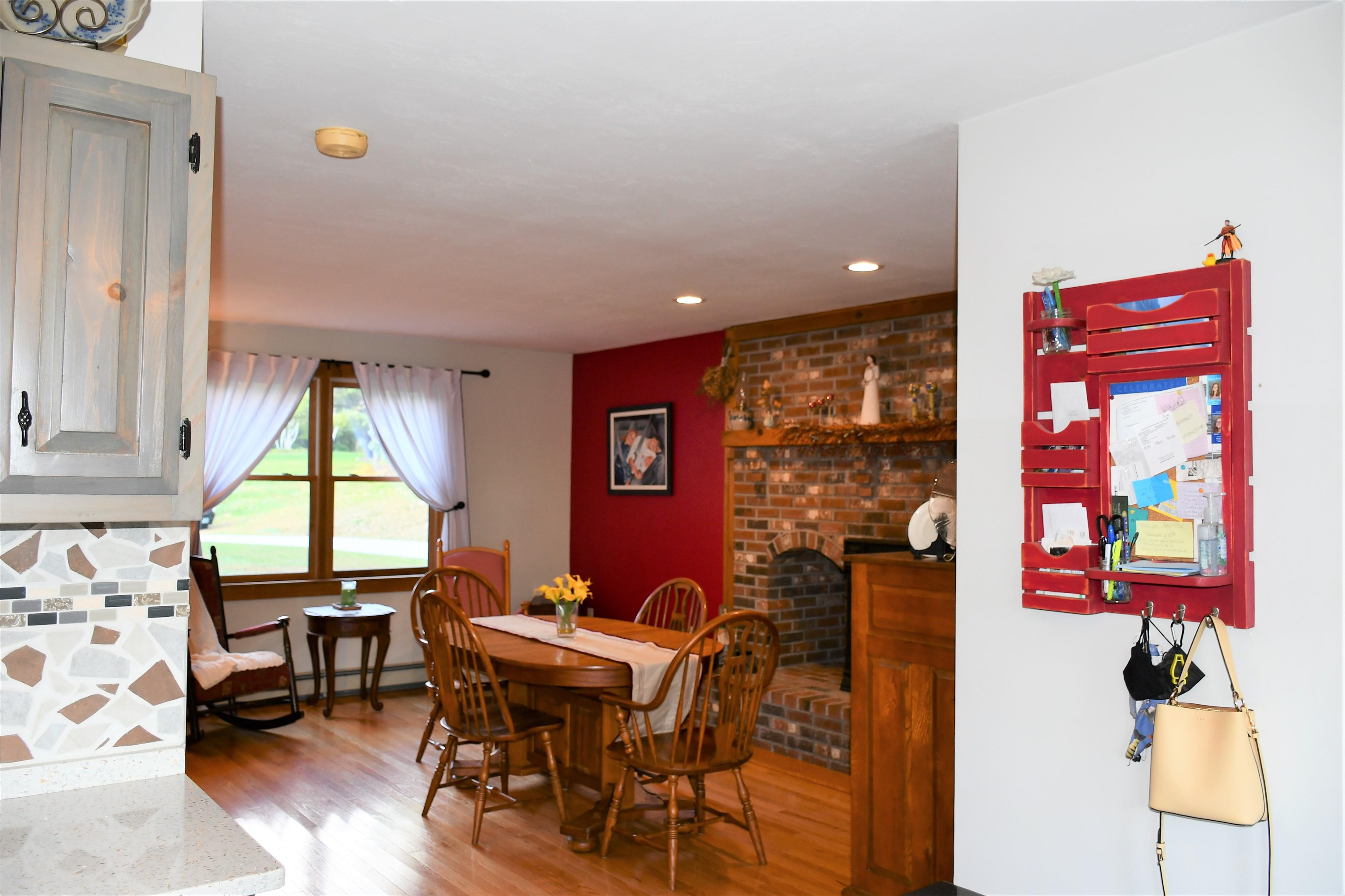 83 Oak Ridge Road Weare, NH 03281 - Photo 6 of 27
