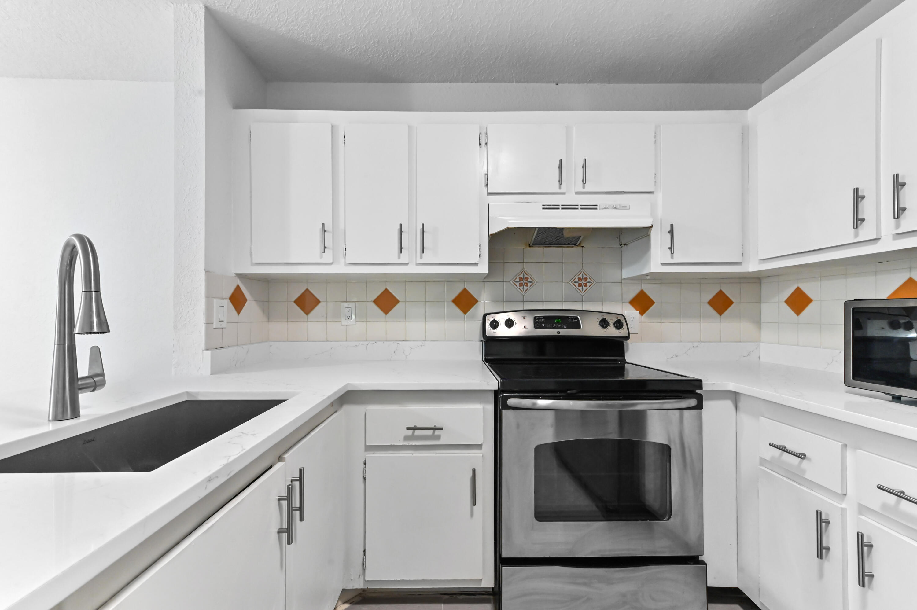 9969 Robins Nest Road Boca Raton, FL 33496 - Photo 14 of 34 15 kitchen 03