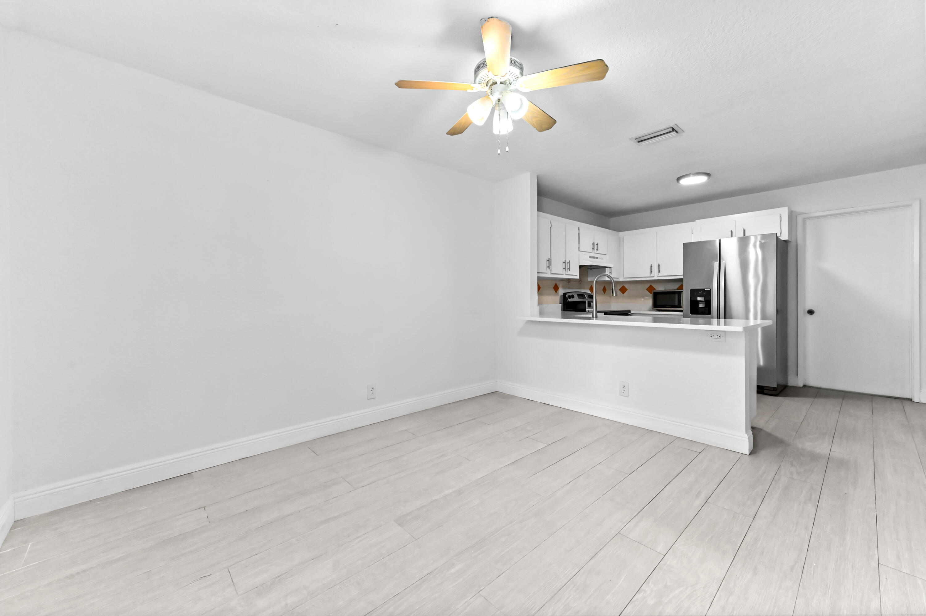 9969 Robins Nest Road Boca Raton, FL 33496 - Photo 19 of 34 20 dining area 04