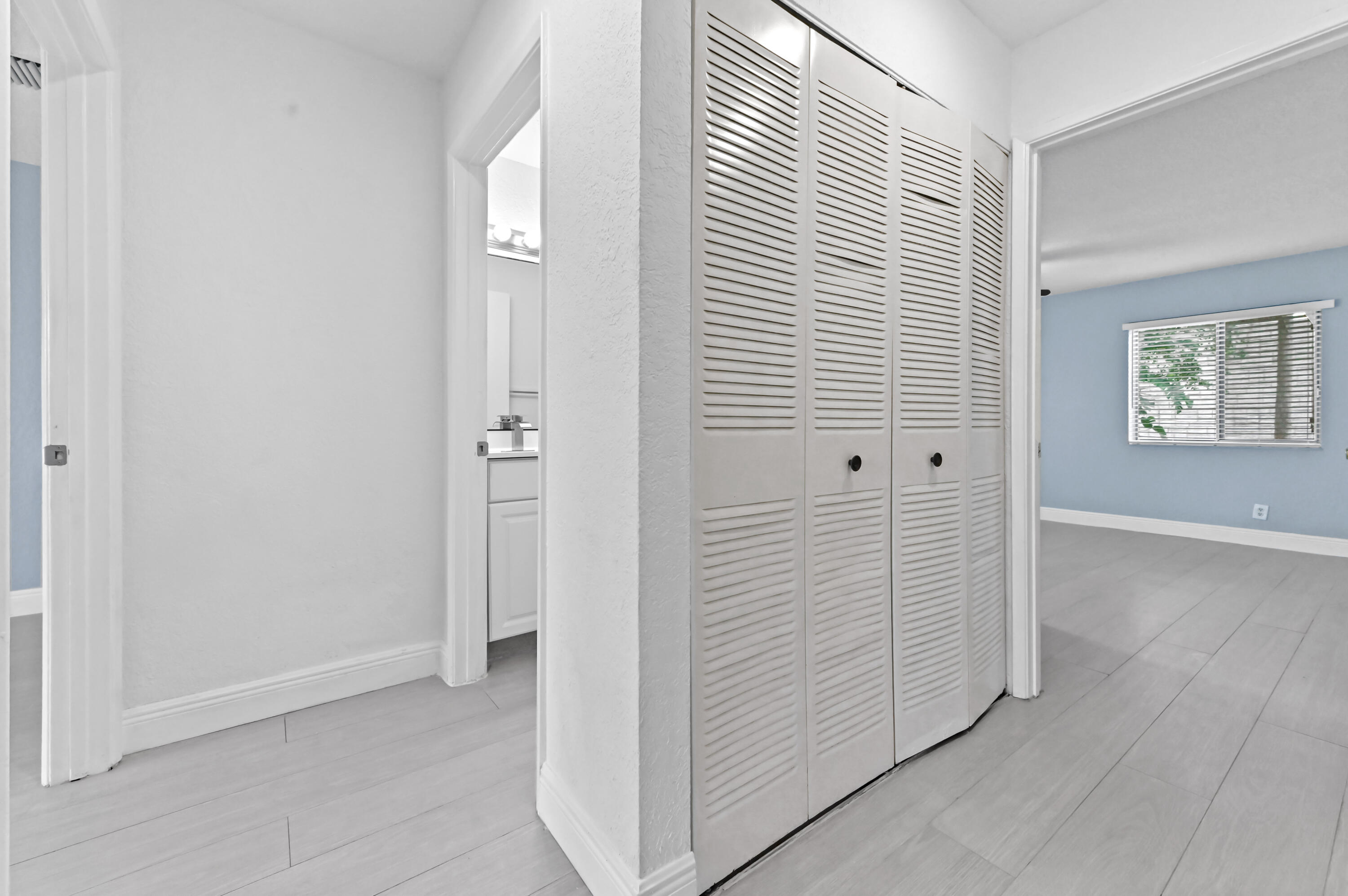 9969 Robins Nest Road Boca Raton, FL 33496 - Photo 20 of 34 21 entry 01