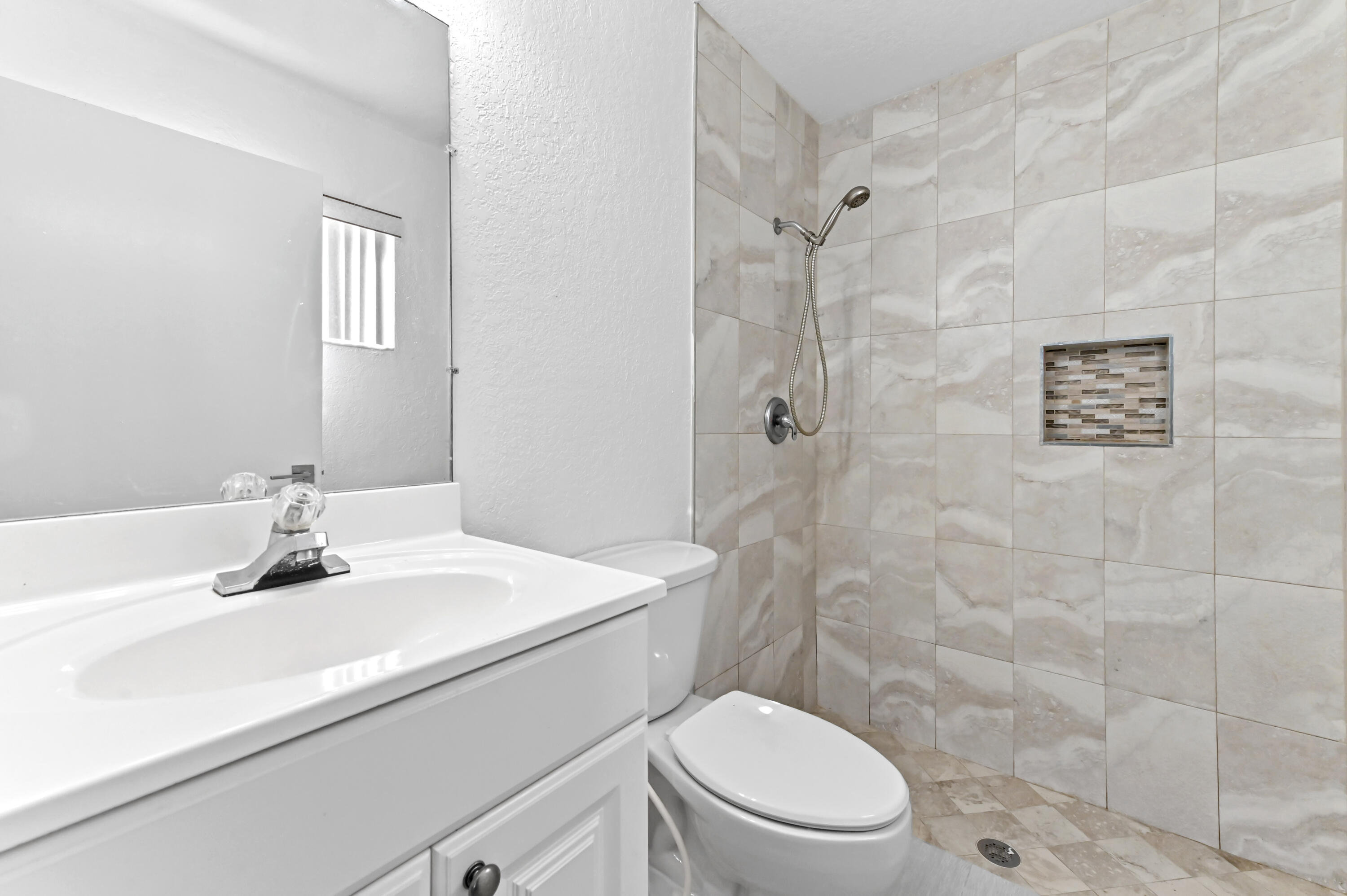 9969 Robins Nest Road Boca Raton, FL 33496 - Photo 30 of 34 31 bathroom 01