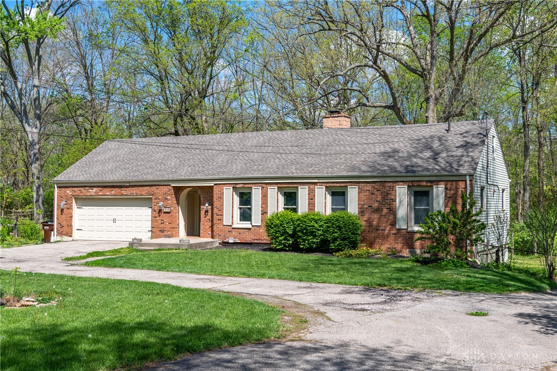 315 East Westbrook Road Clayton, OH 45415 - Photo 2 of 49