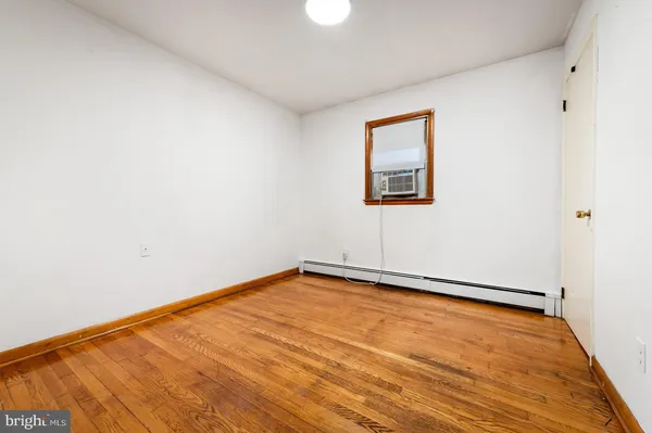 $2,400 | 16811 Ridge Road, Upperco, MD 21155